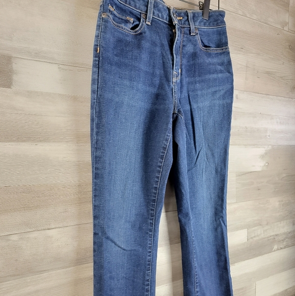 L.L.Bean Classic Fit Straight Jeans Women's Size 2 - Picture 11 of 15